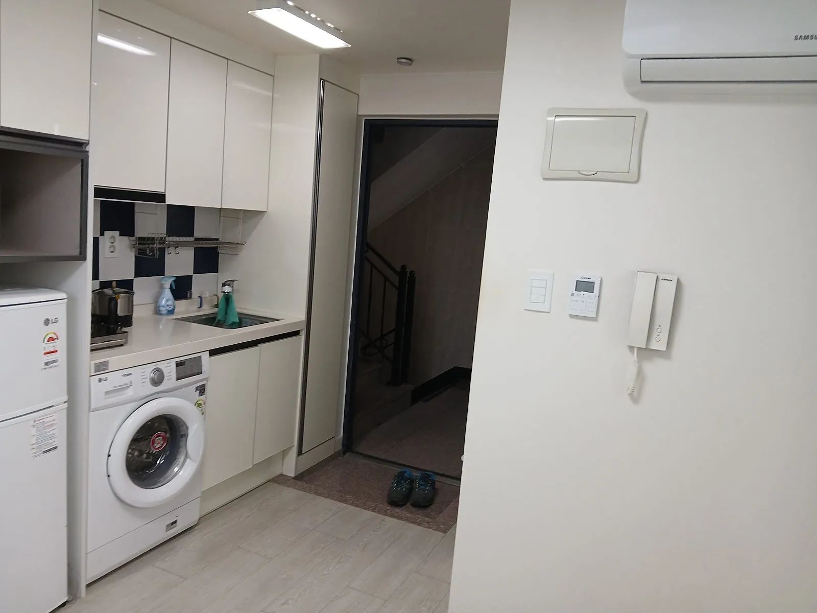 Room image 5