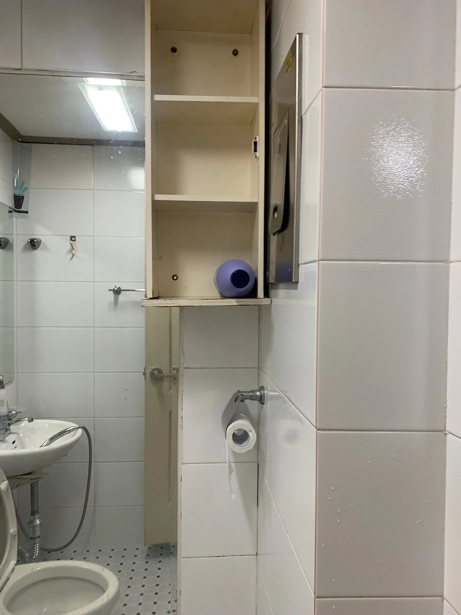 Room image 3