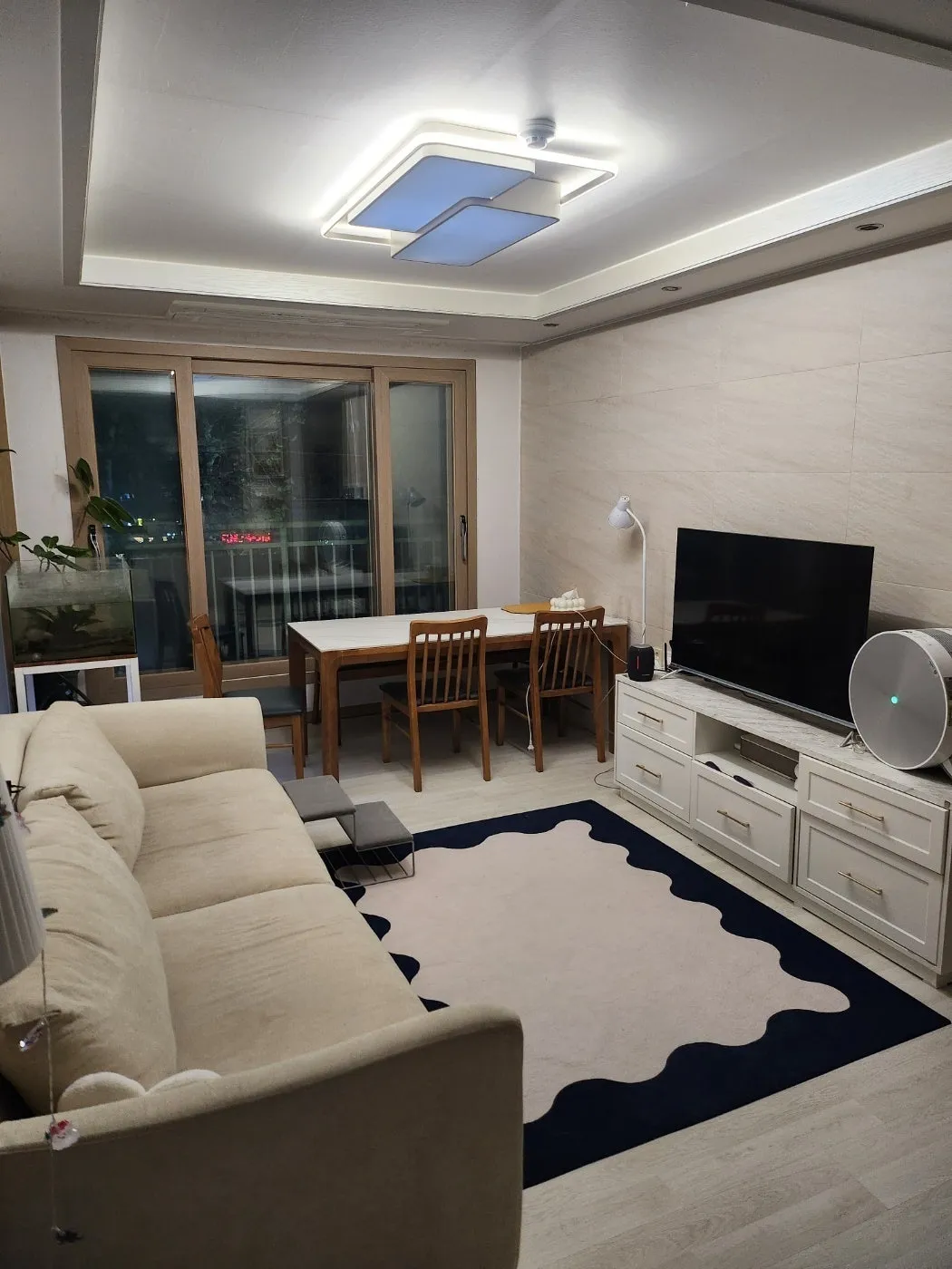 Room image 1