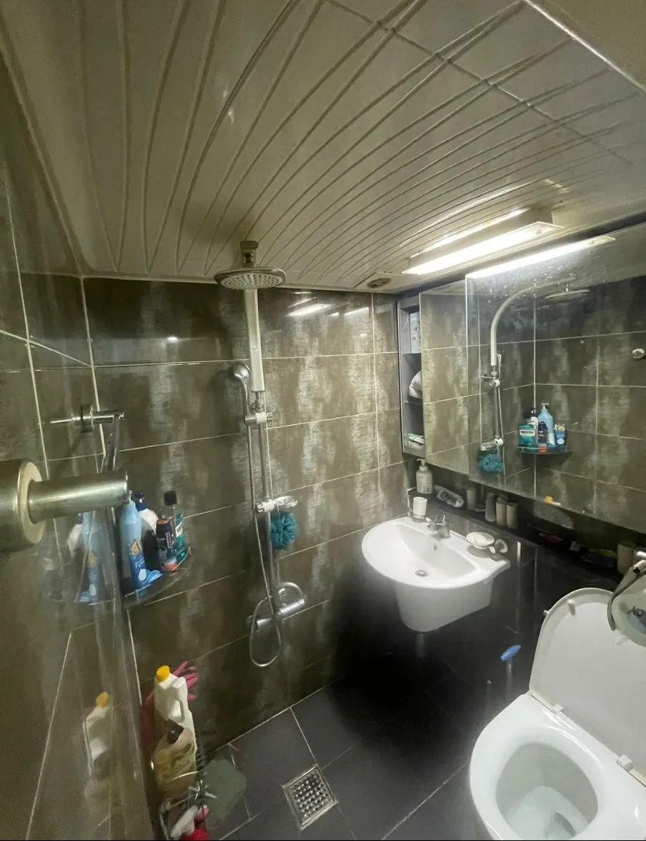 Room image 2