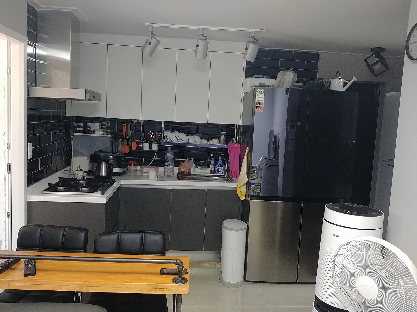 Room image 5