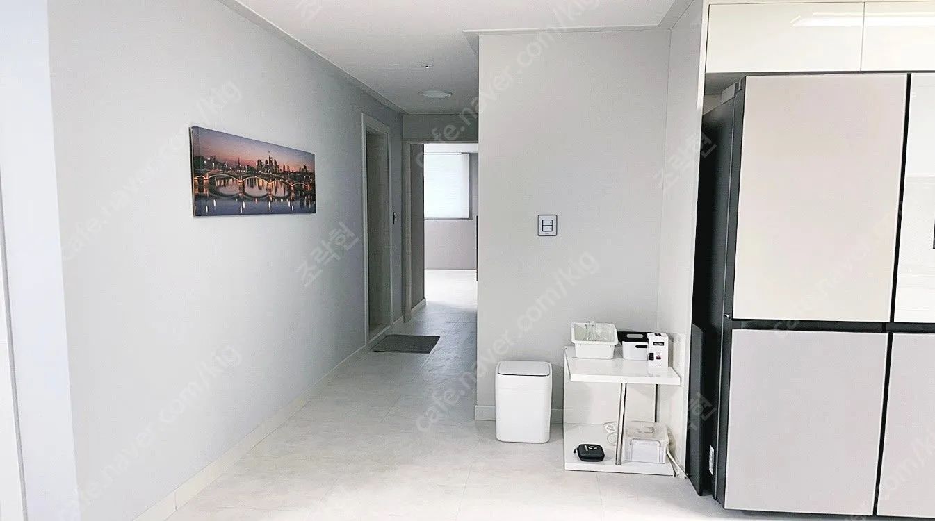 Room image 4