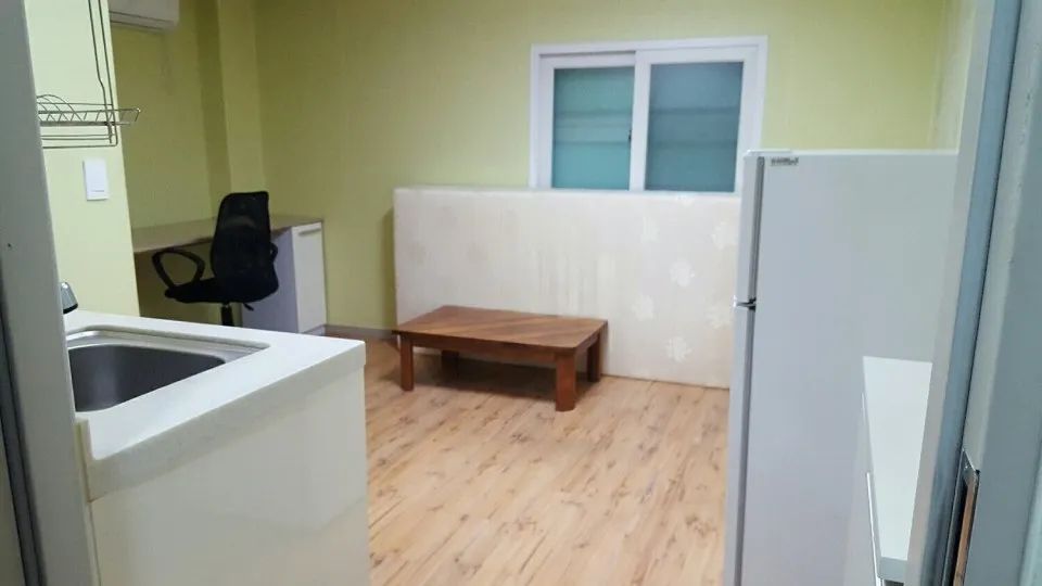 Room image 3