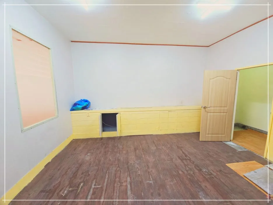 Room image 5