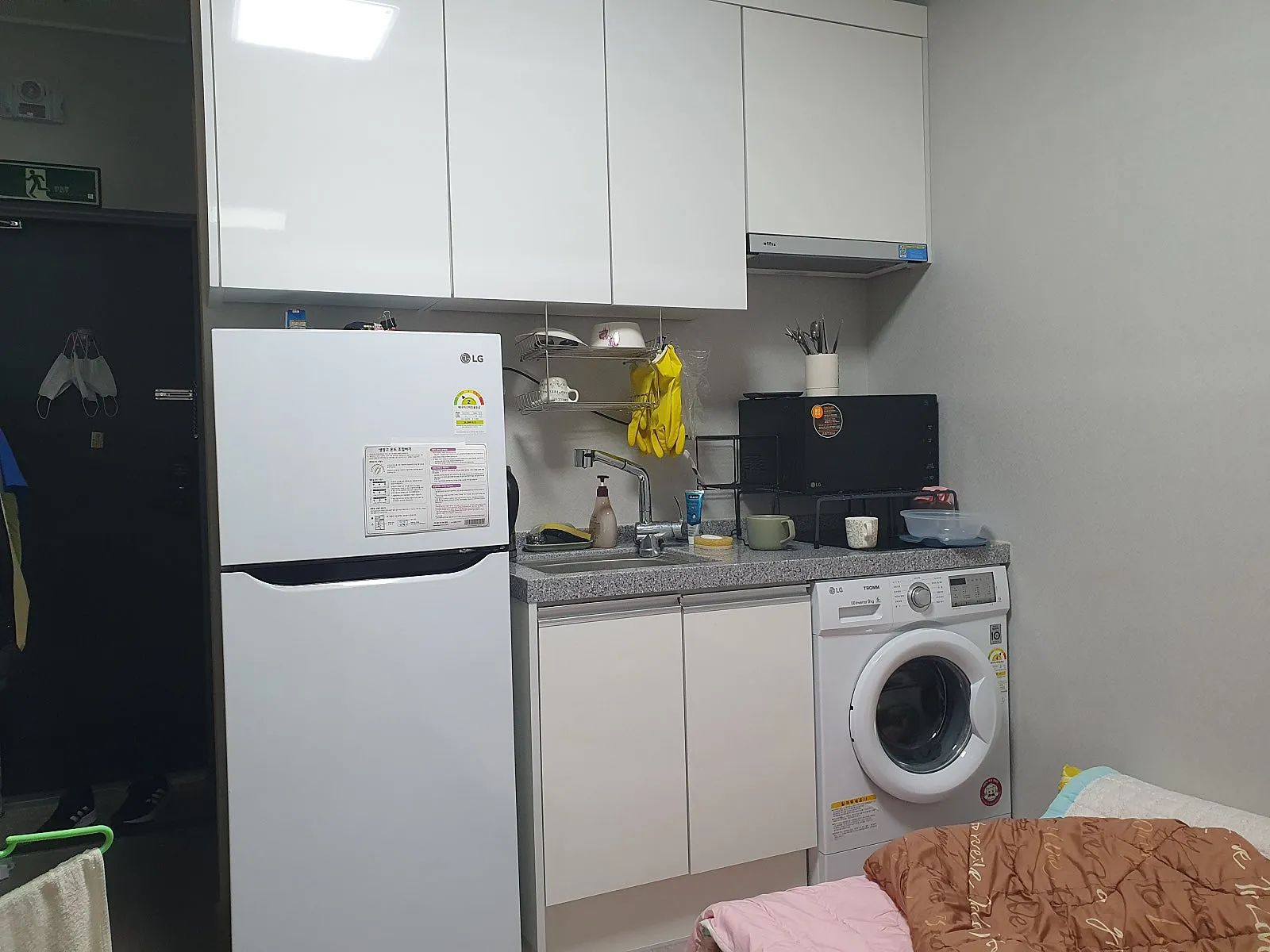 Room image 1