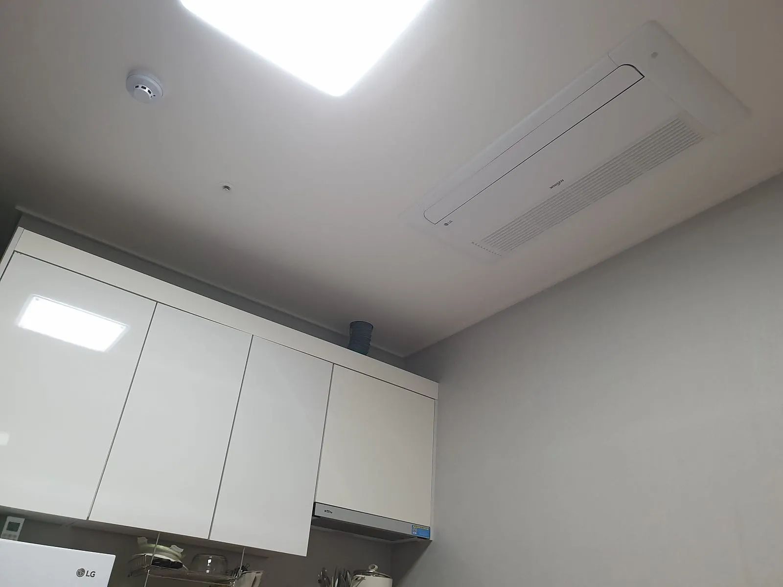 Room image 4