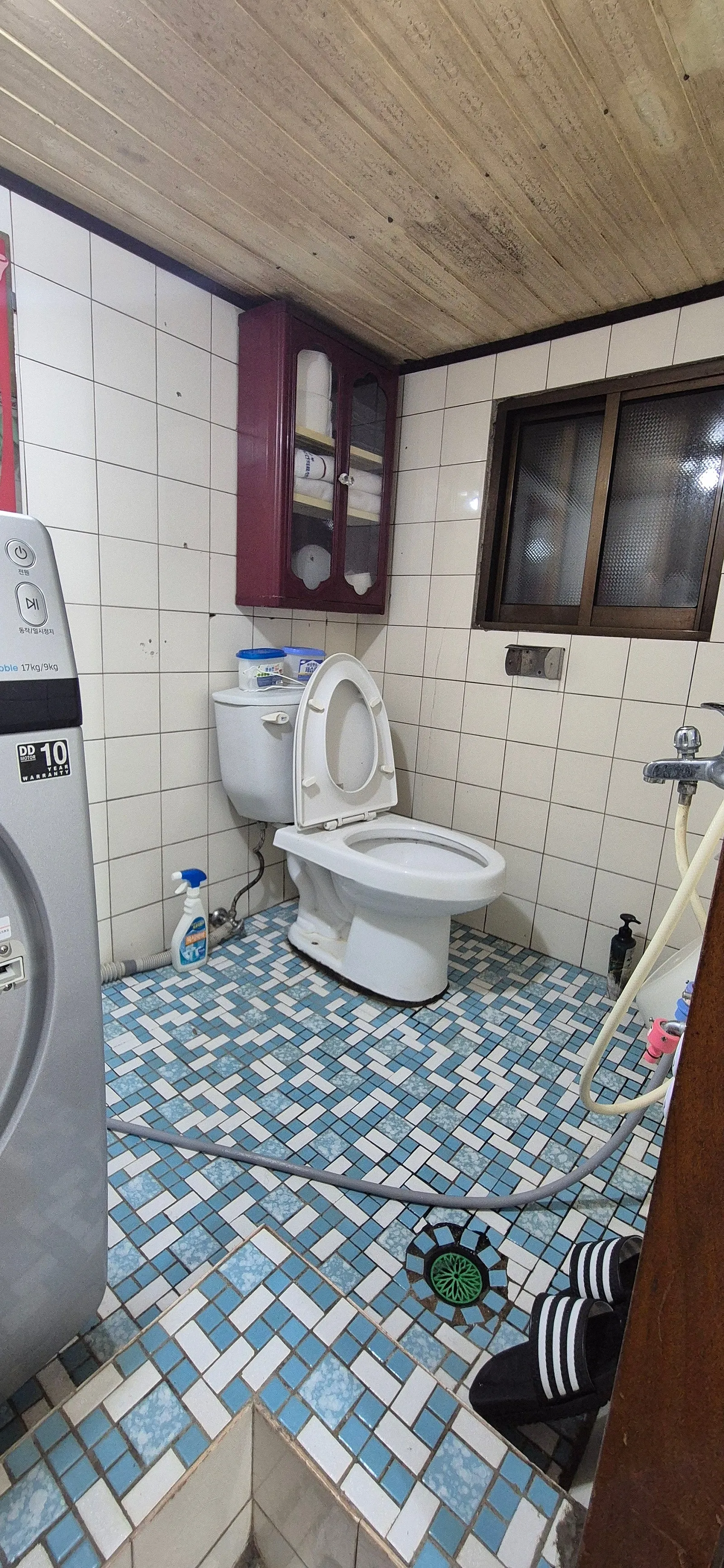 Room image 3