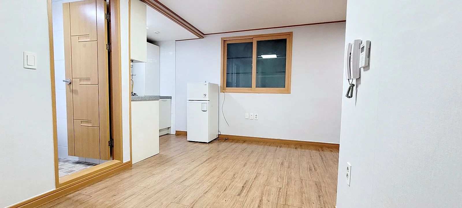Room image 5