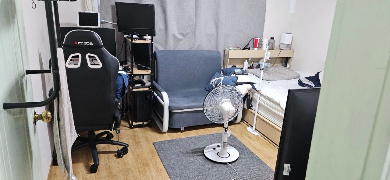 Room image 2