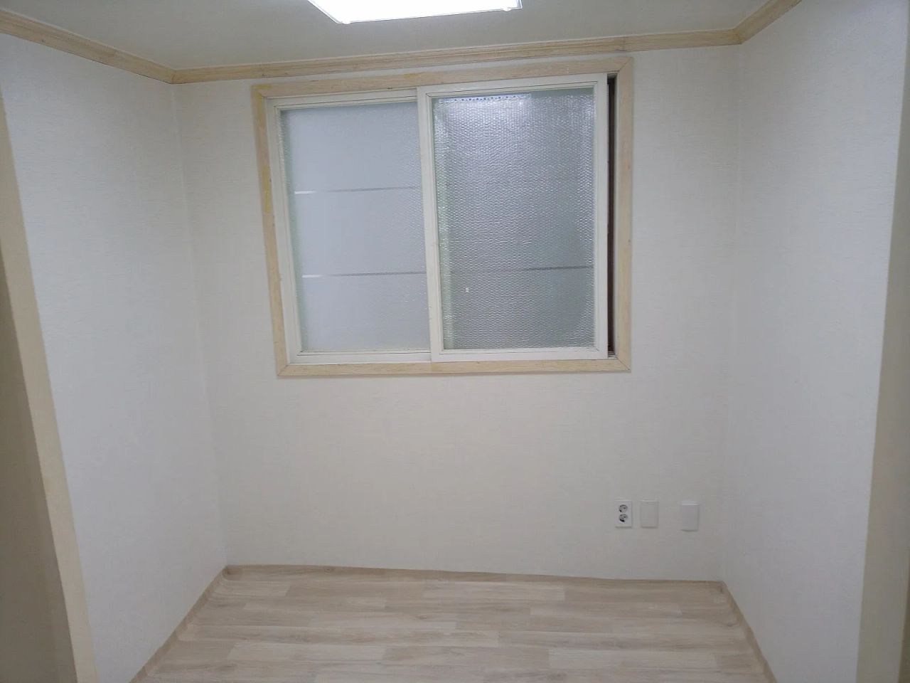 Room image 3