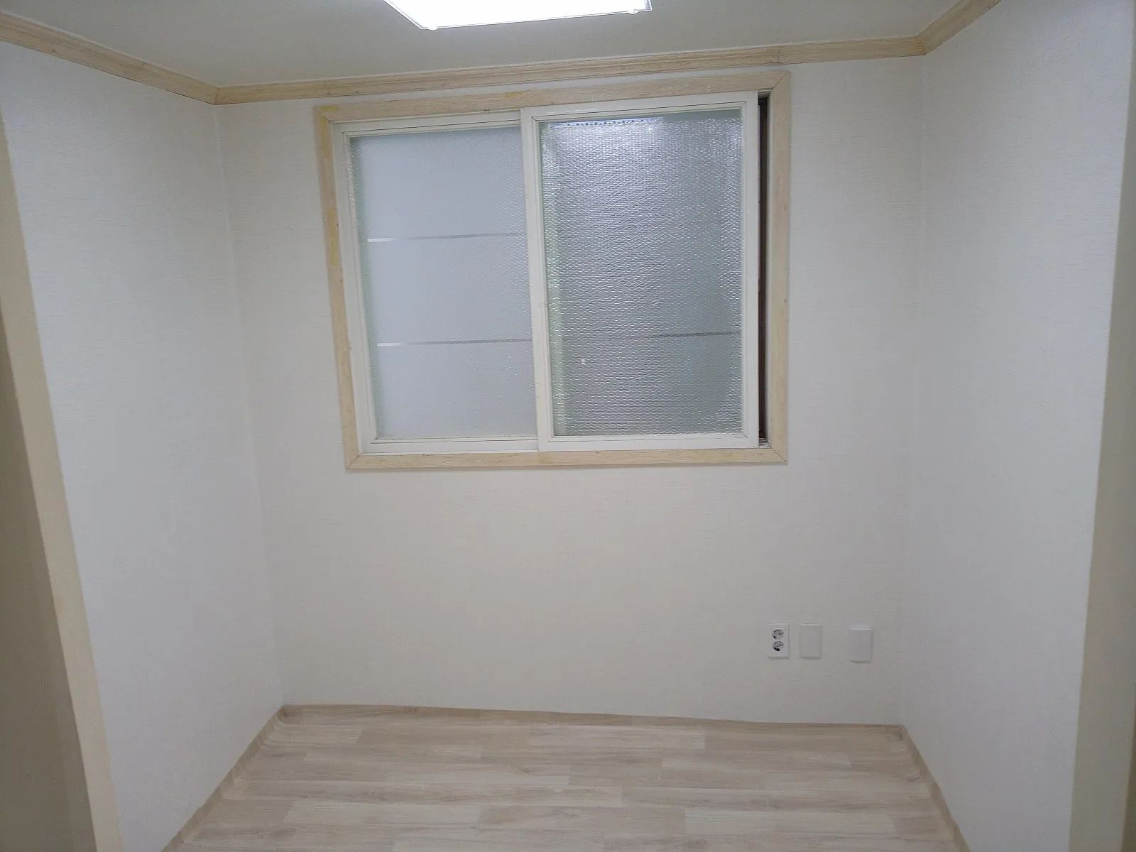 Room image 3