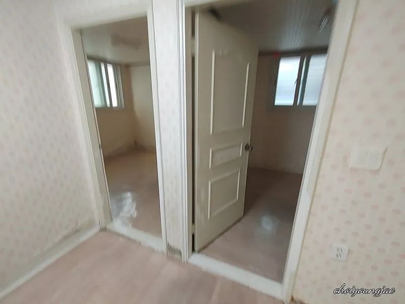 Room image 1