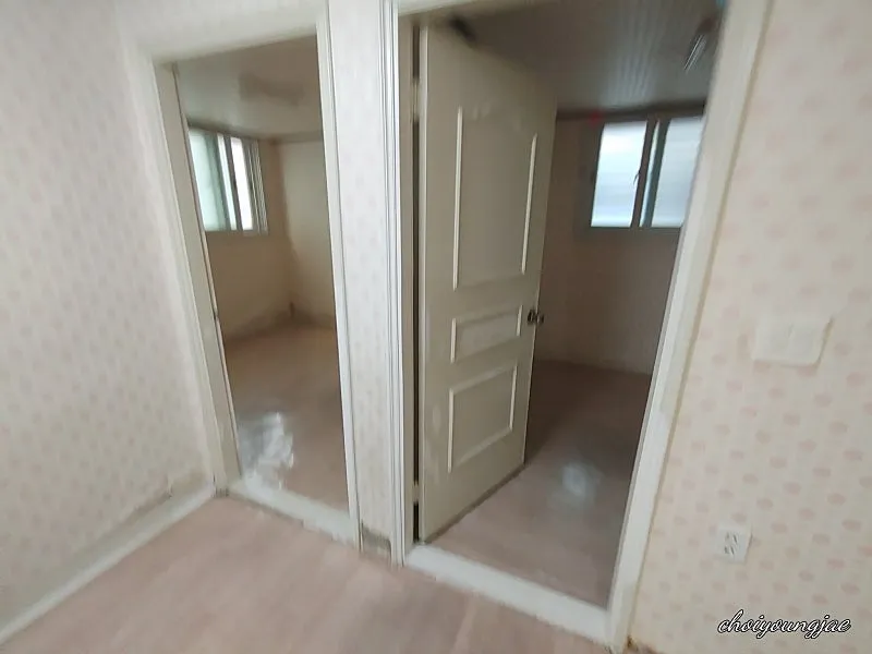 Room image 1