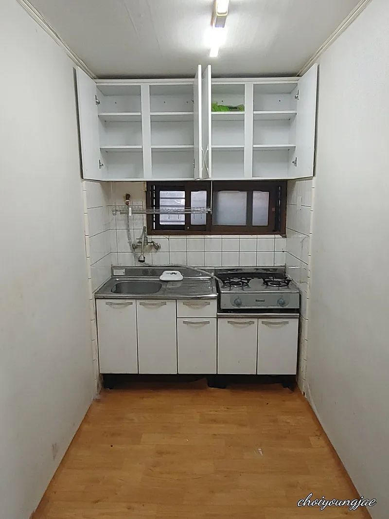 Room image 3