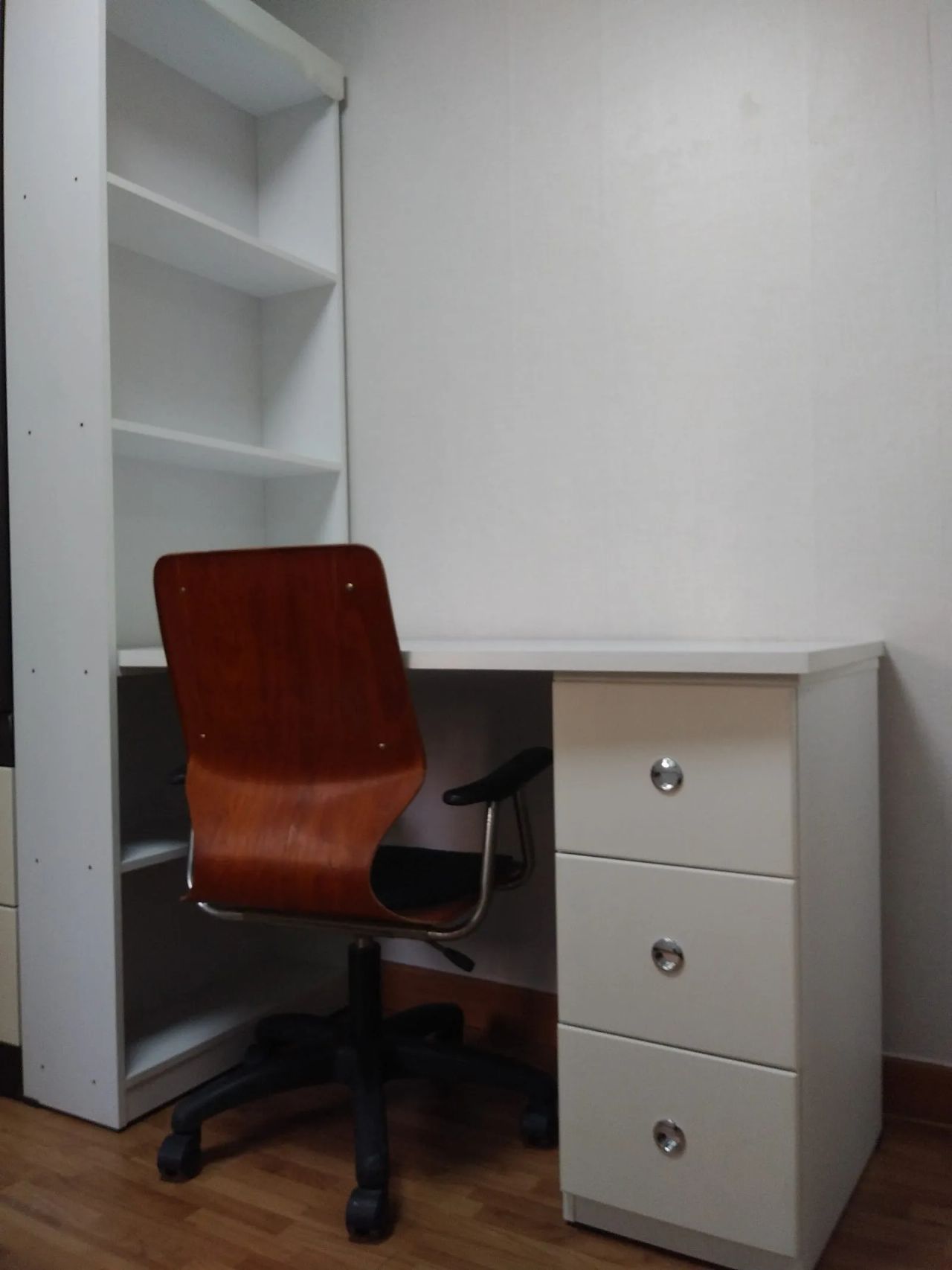 Room image 3