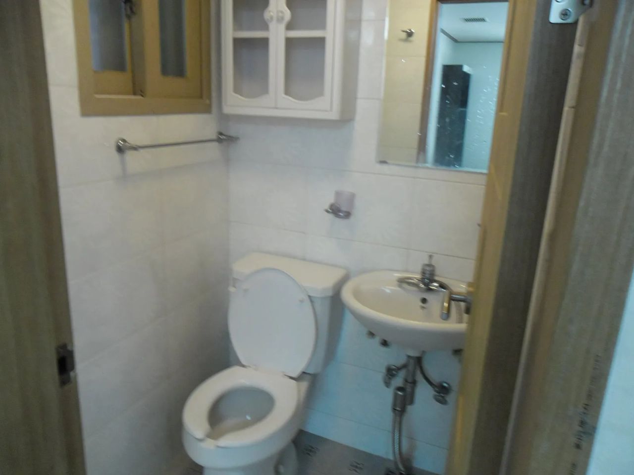 Room image 4