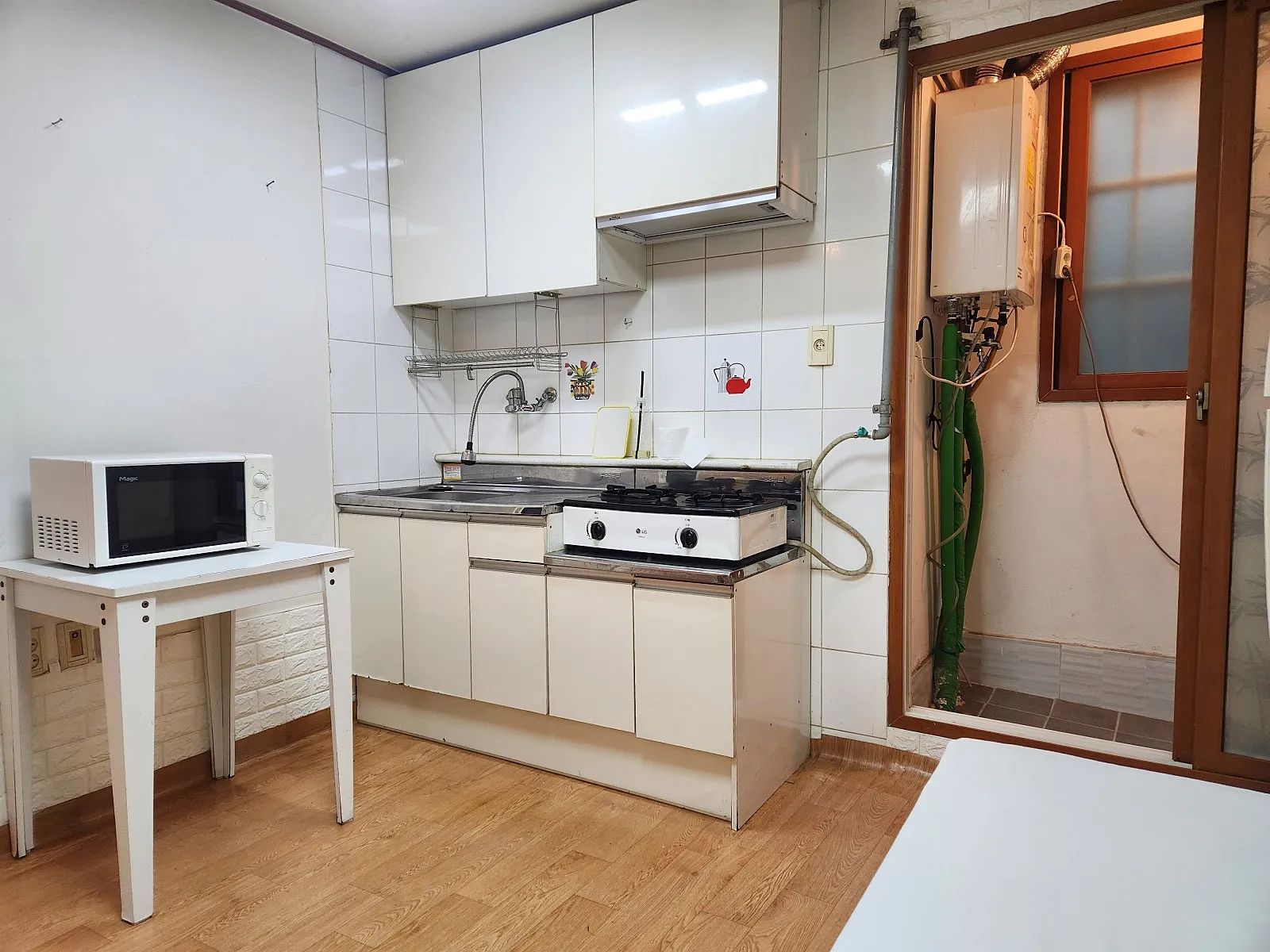 Room image 3