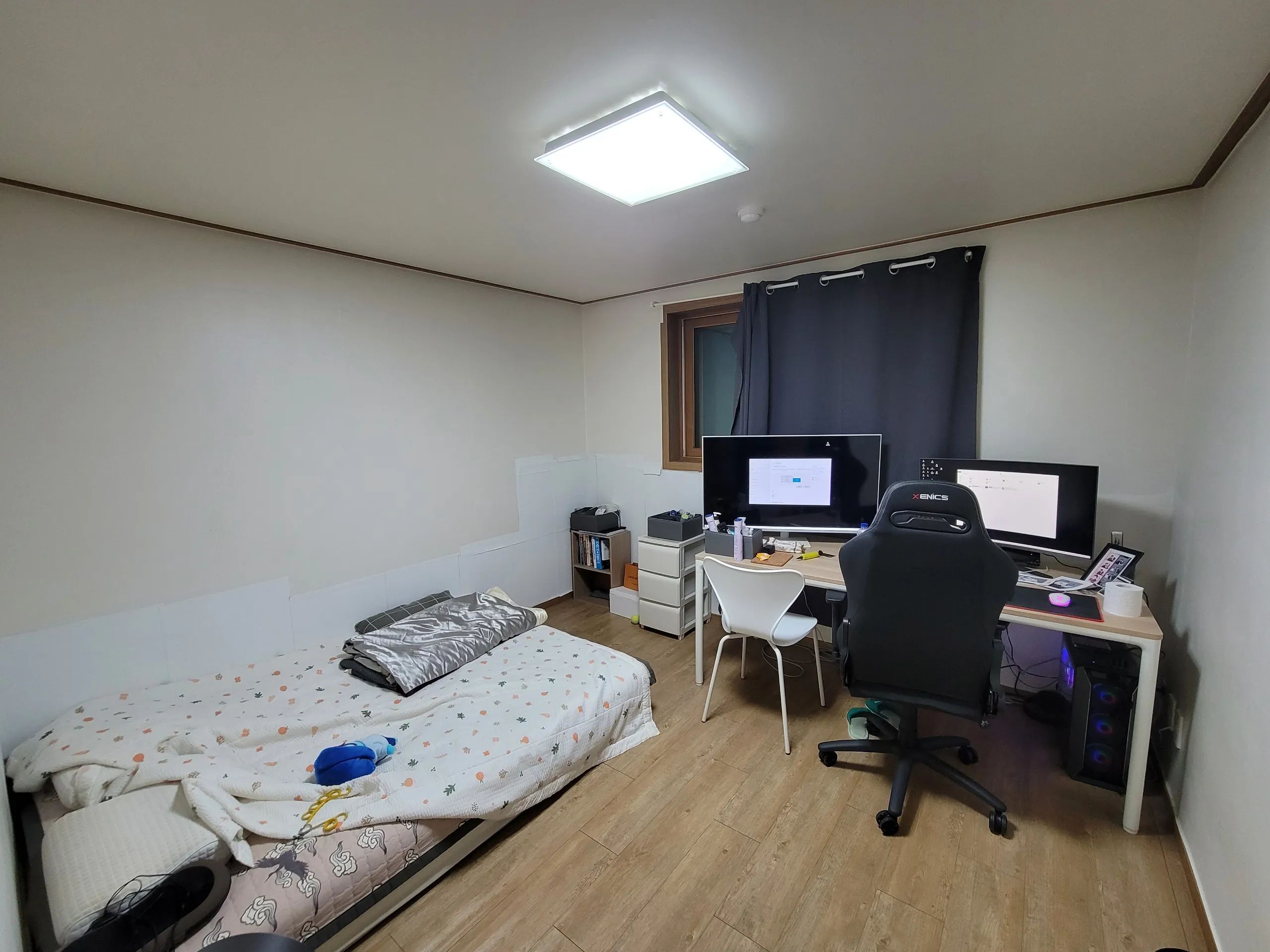 Room image 3