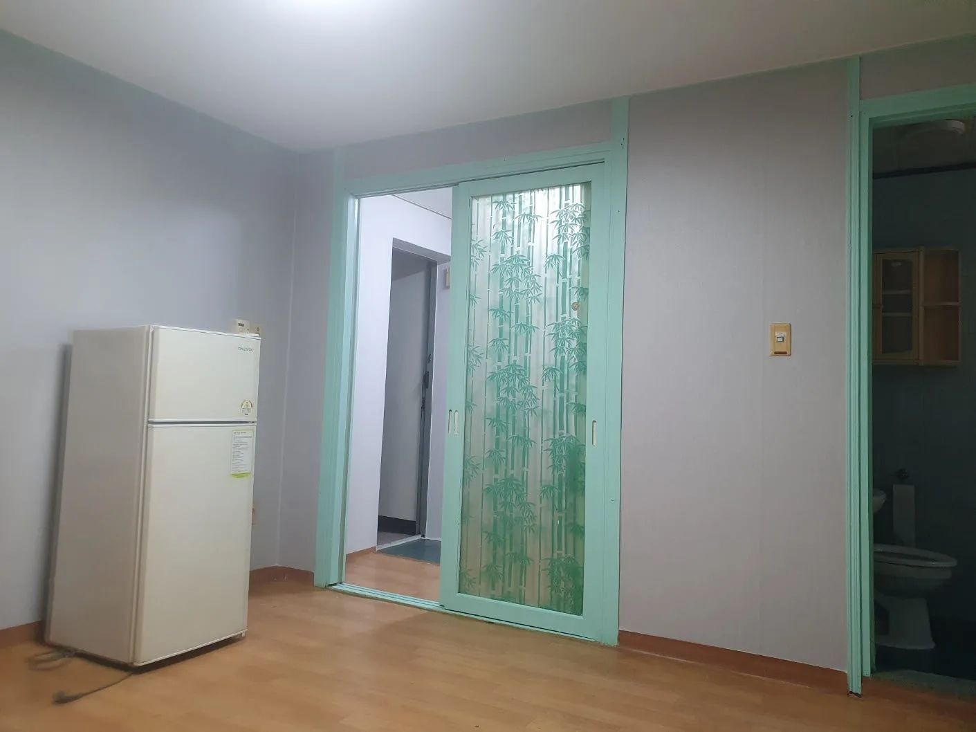 Room image 3