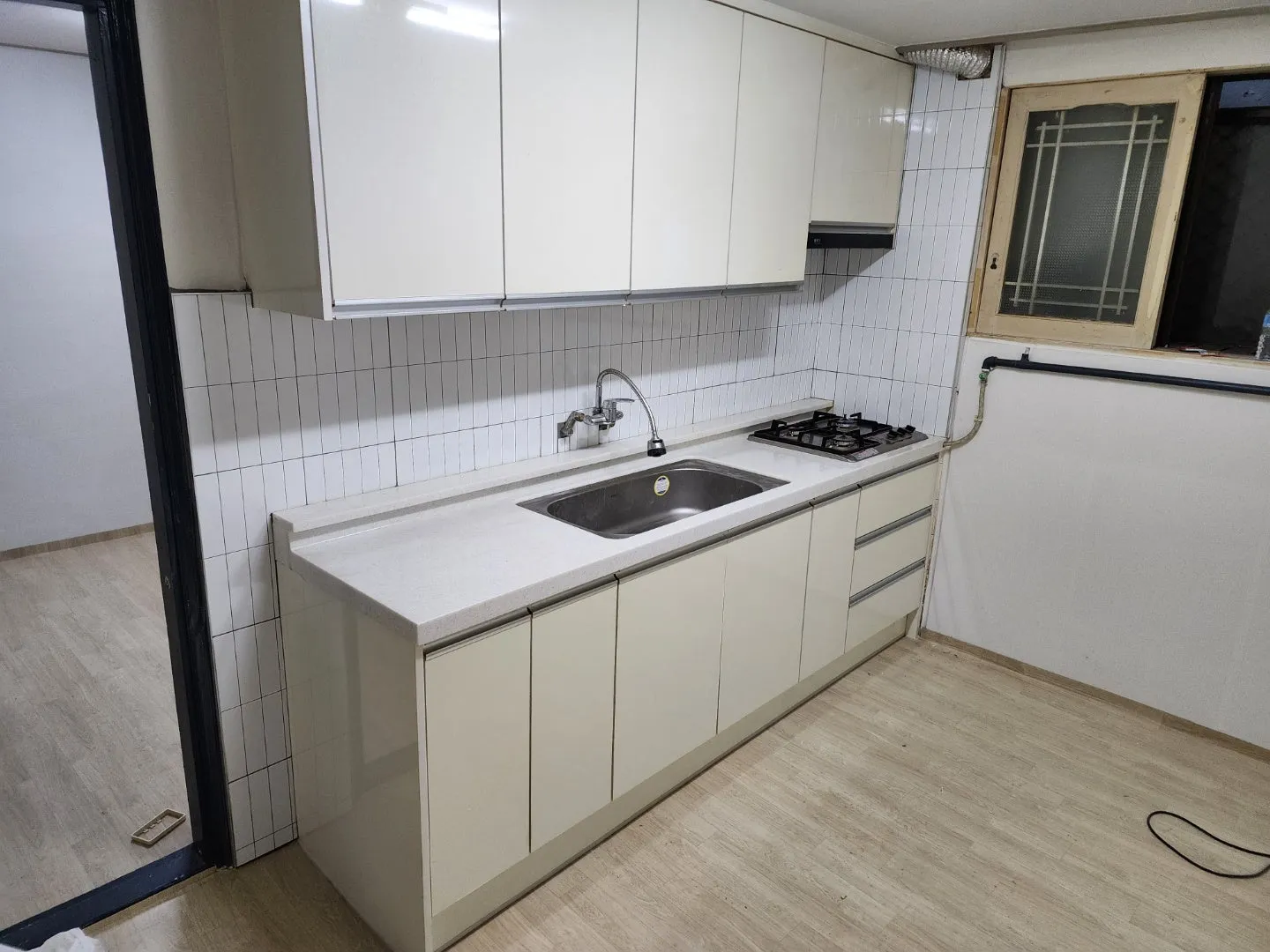 Room image 1