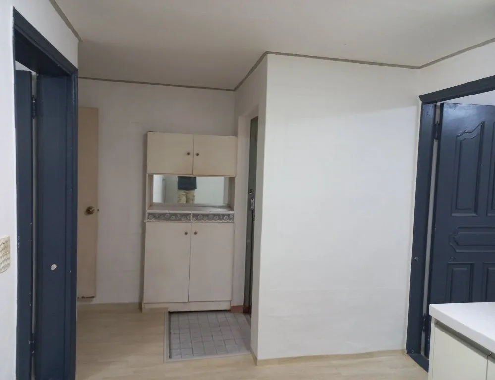 Room image 3