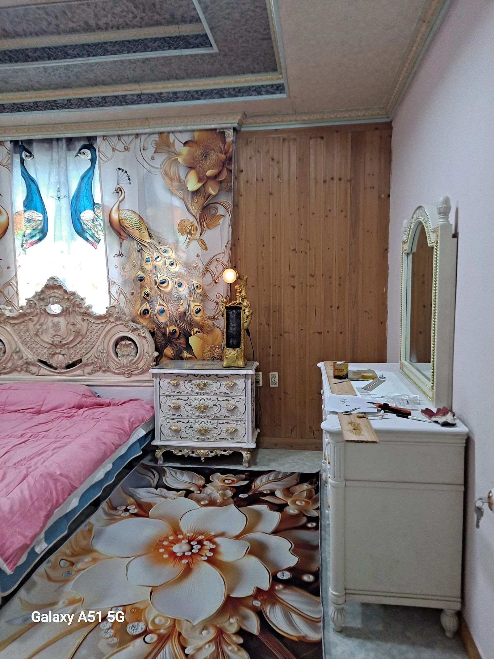 Room image 3