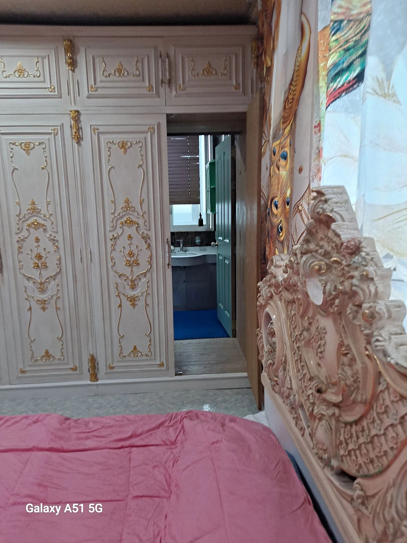 Room image 5