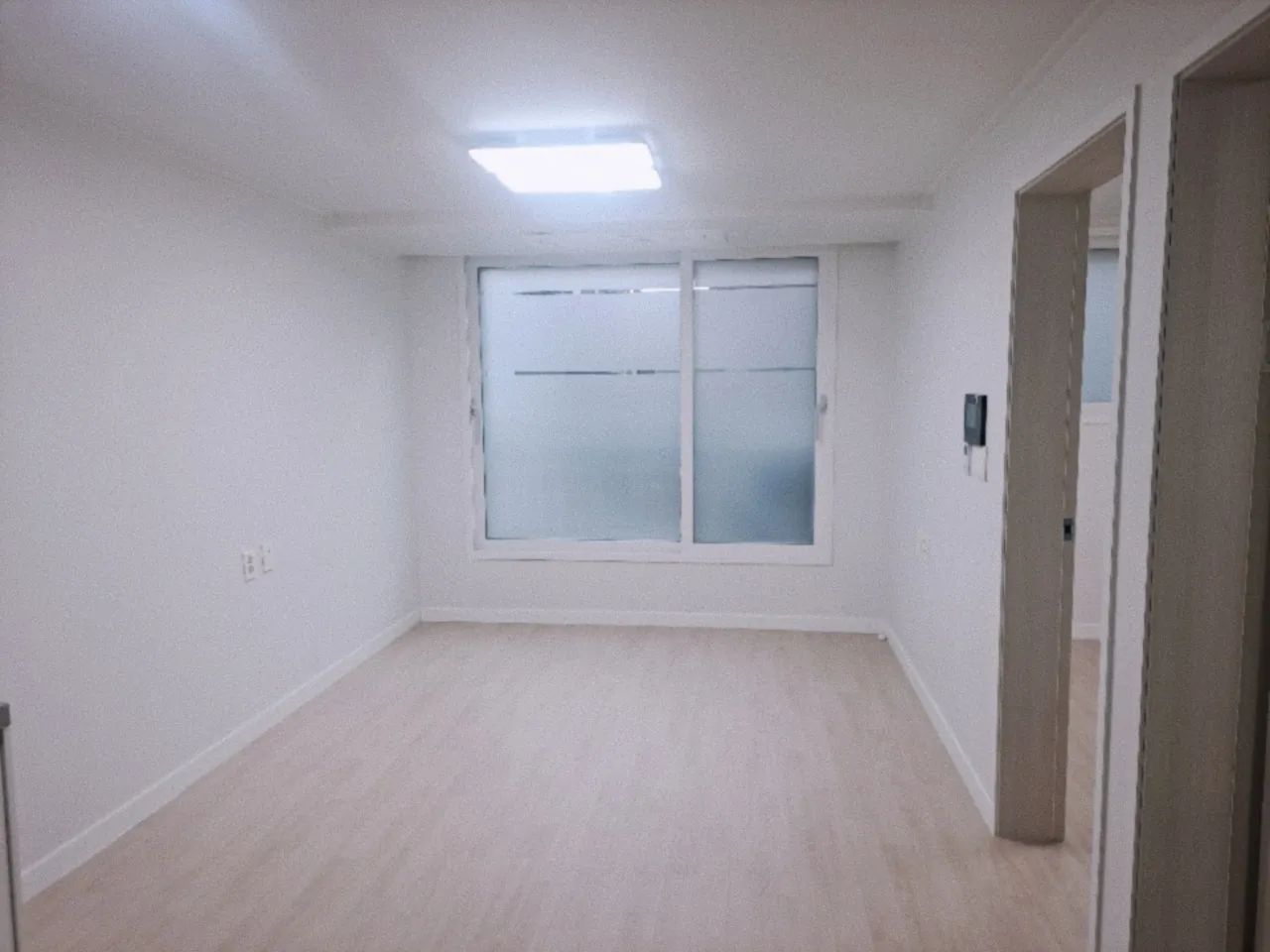 Room image 2