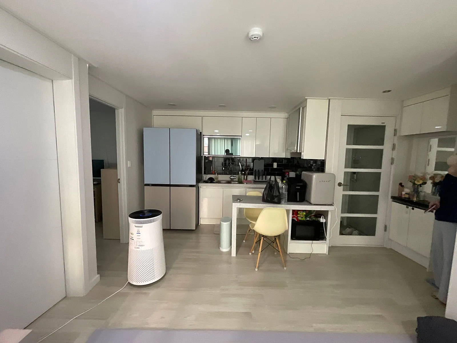 Room image 4