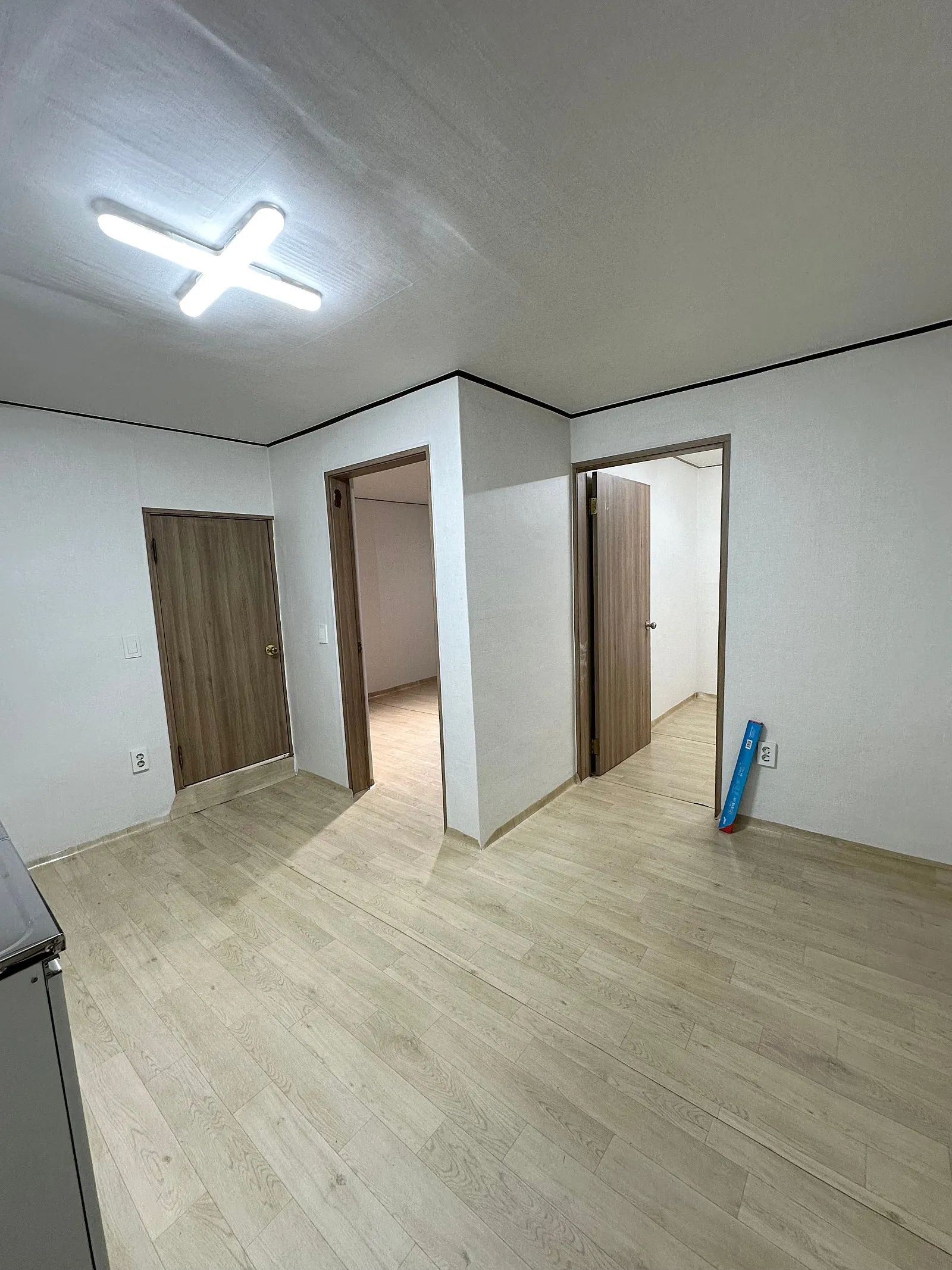 Room image 1