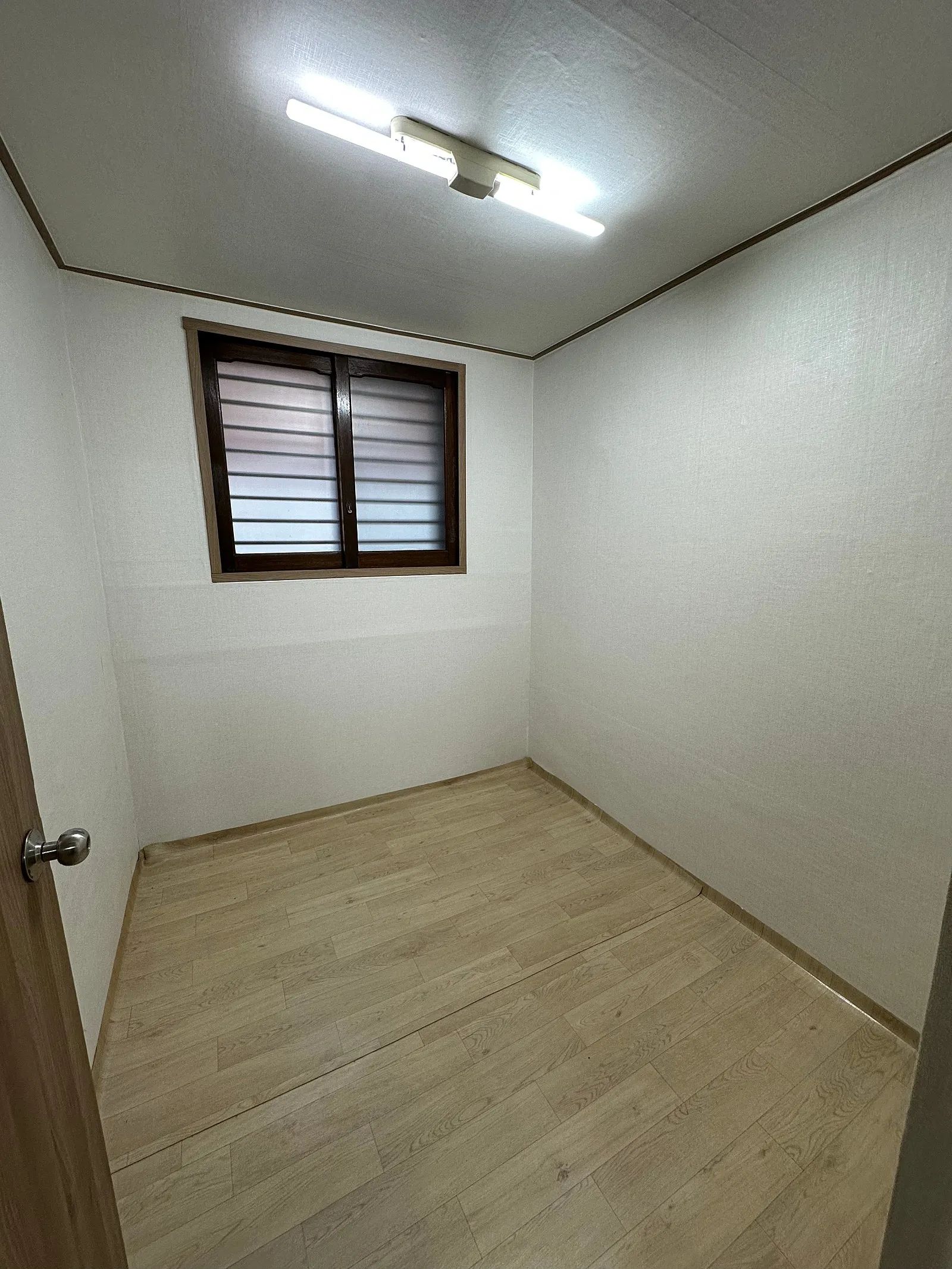 Room image 5