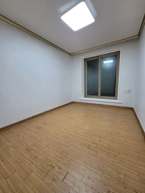 Room image 2