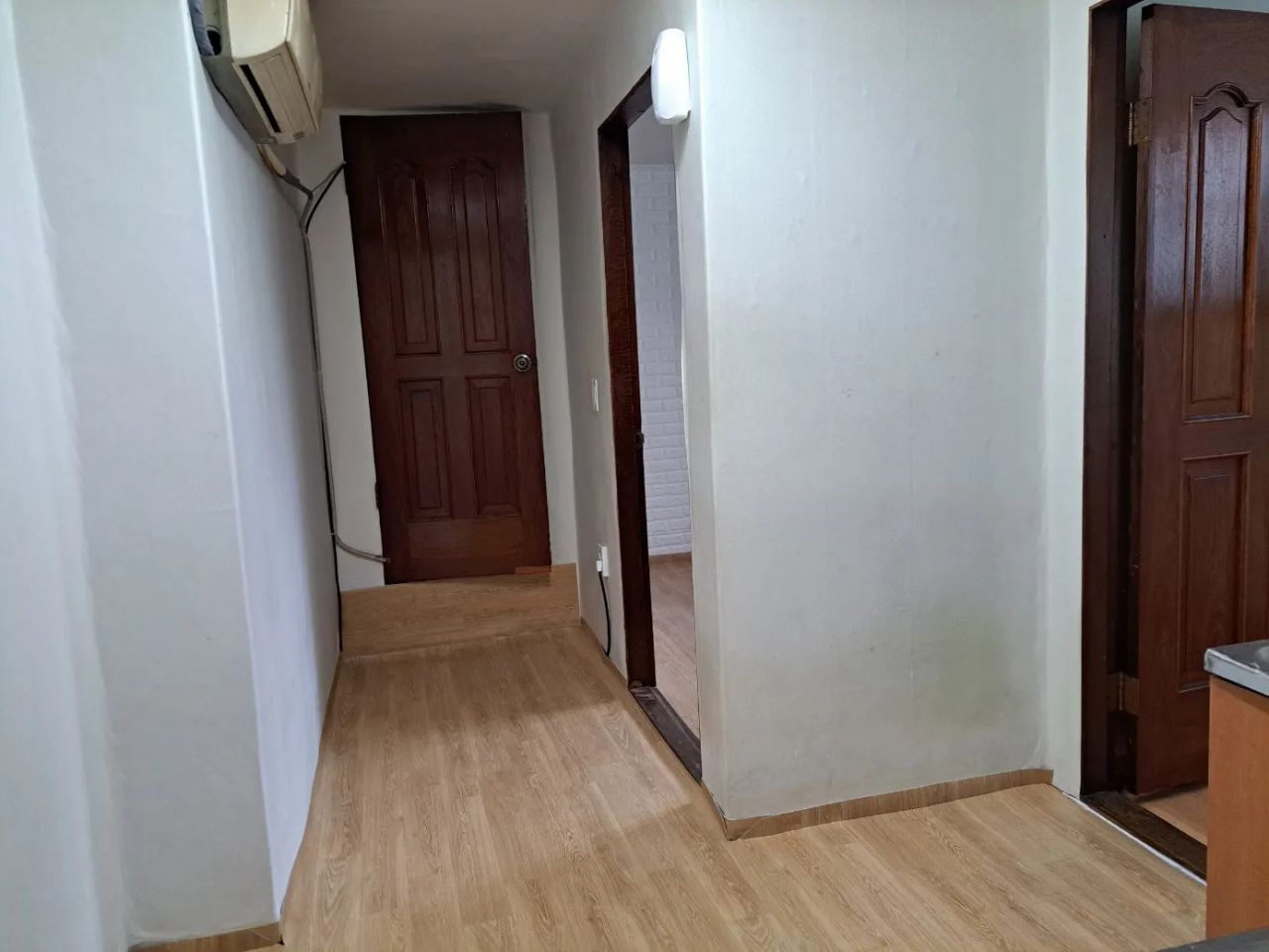 Room image 1
