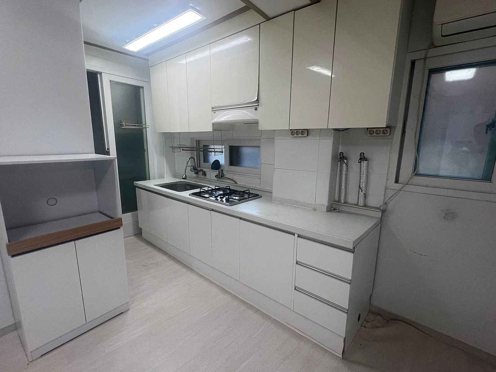 Room image 4