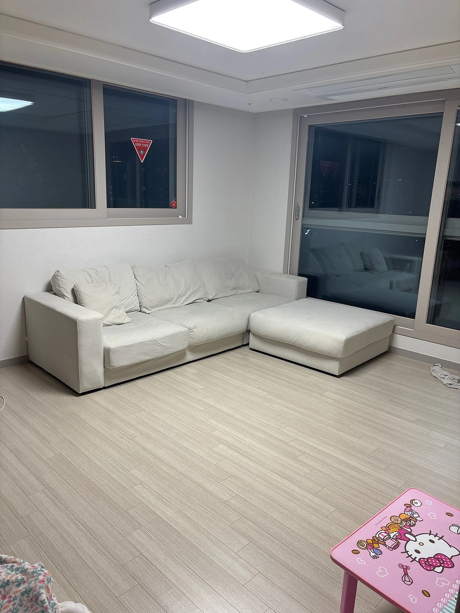 Room image 1