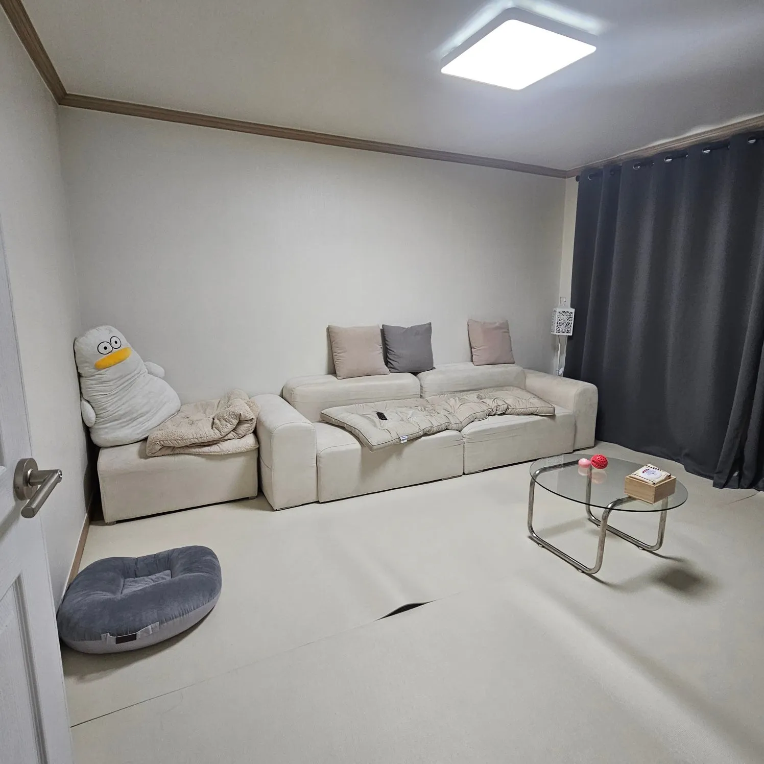 Room image 3
