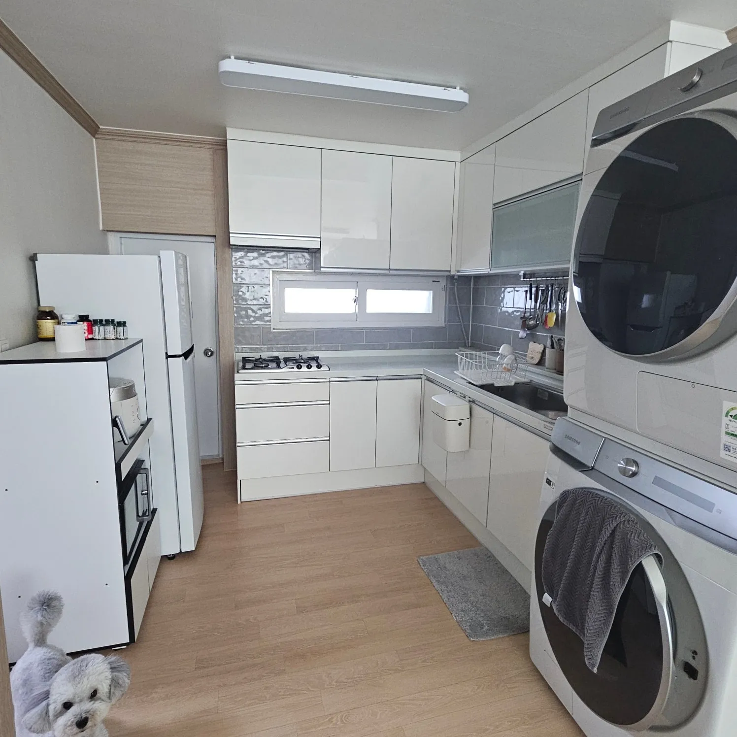 Room image 4