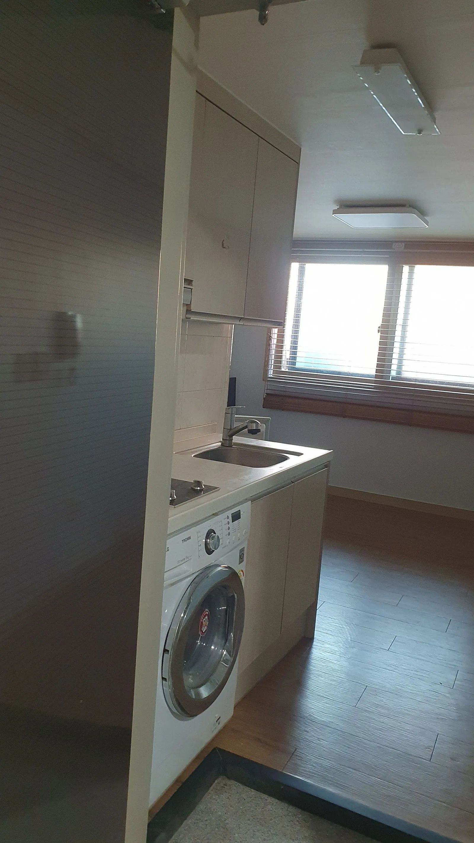 Room image 4