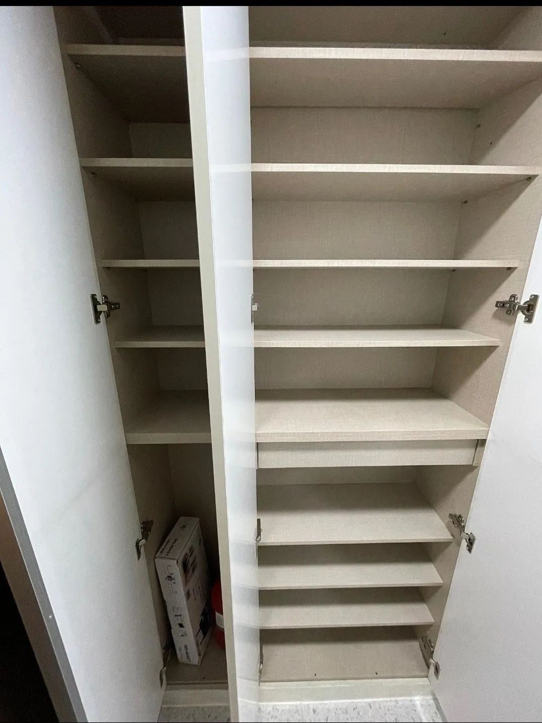 Room image 3