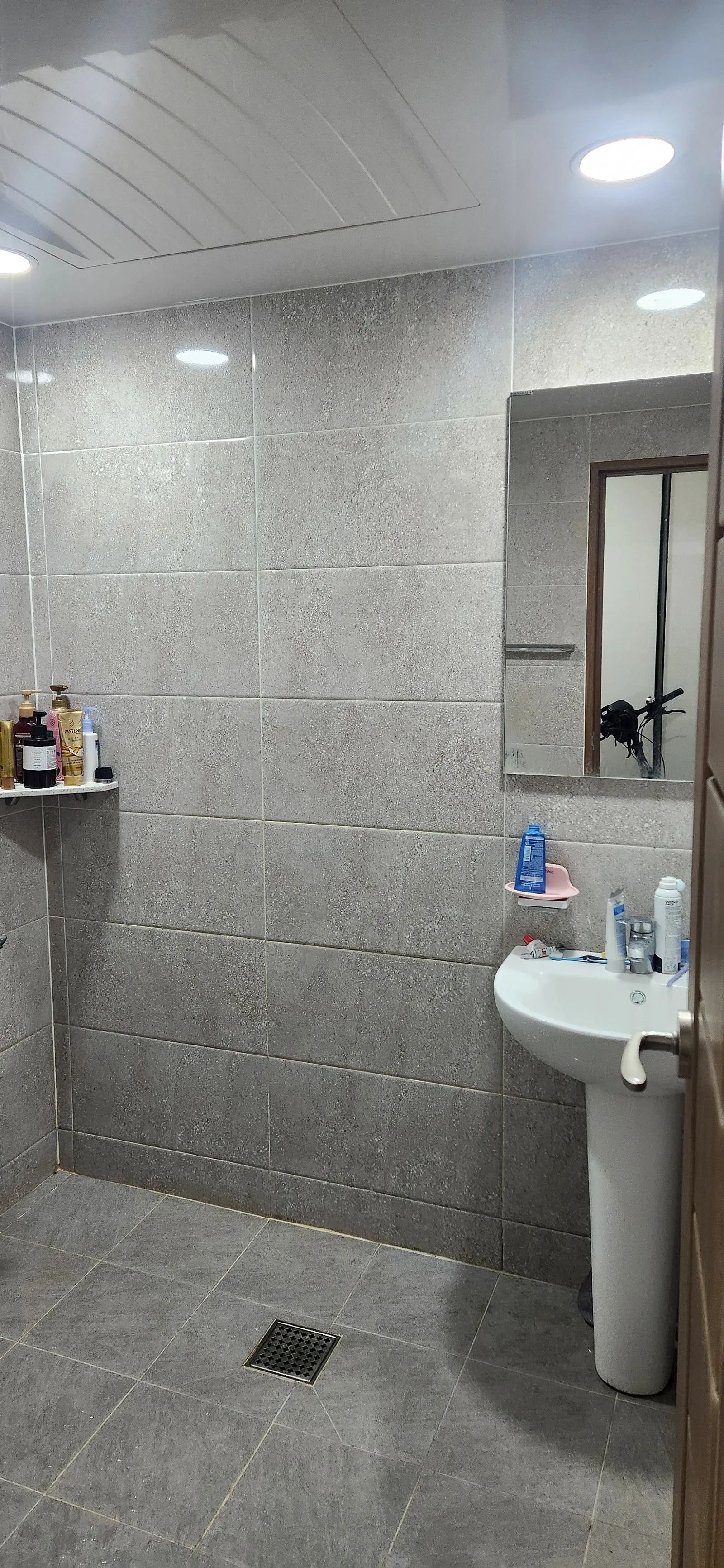 Room image 2