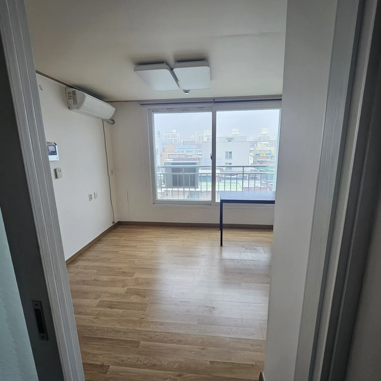 Room image 3