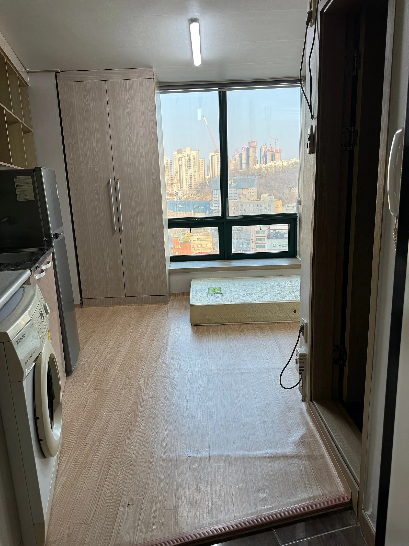 Room image 4