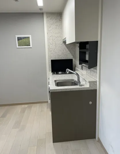 Room image 1