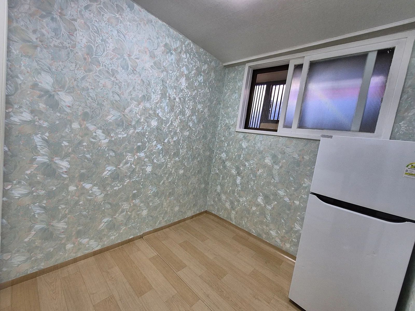 Room image 5