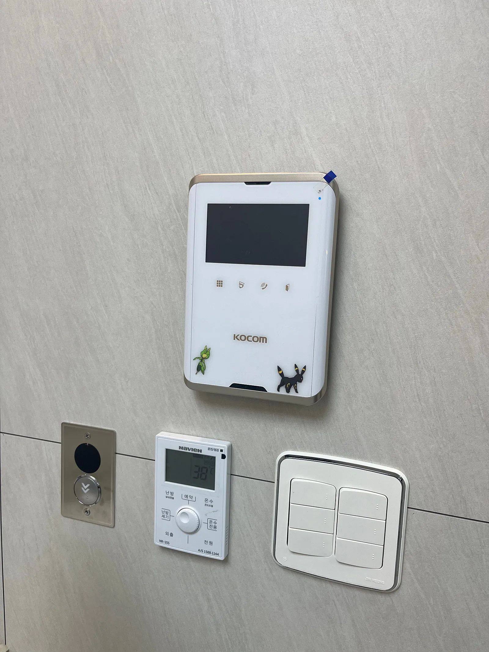 Room image 3