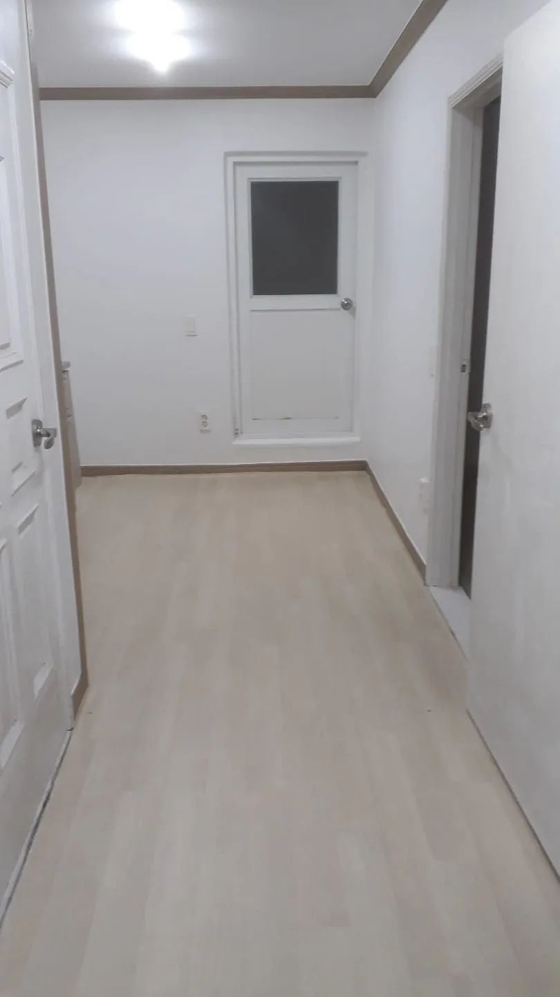 Room image 5