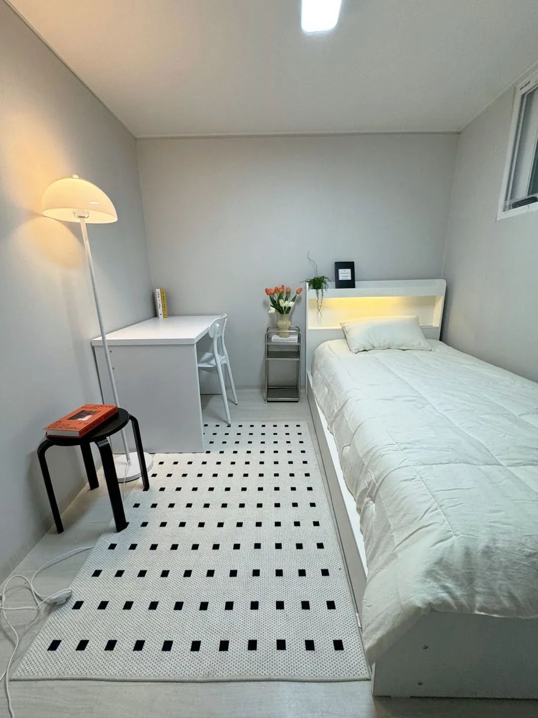 Room image 2