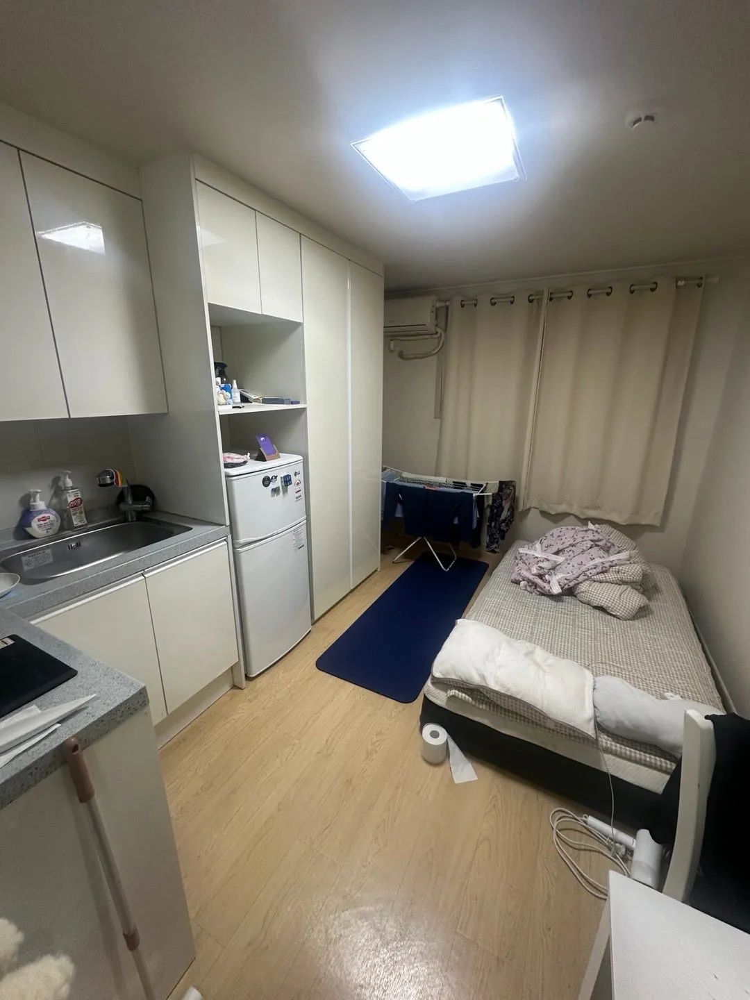 Room image 1