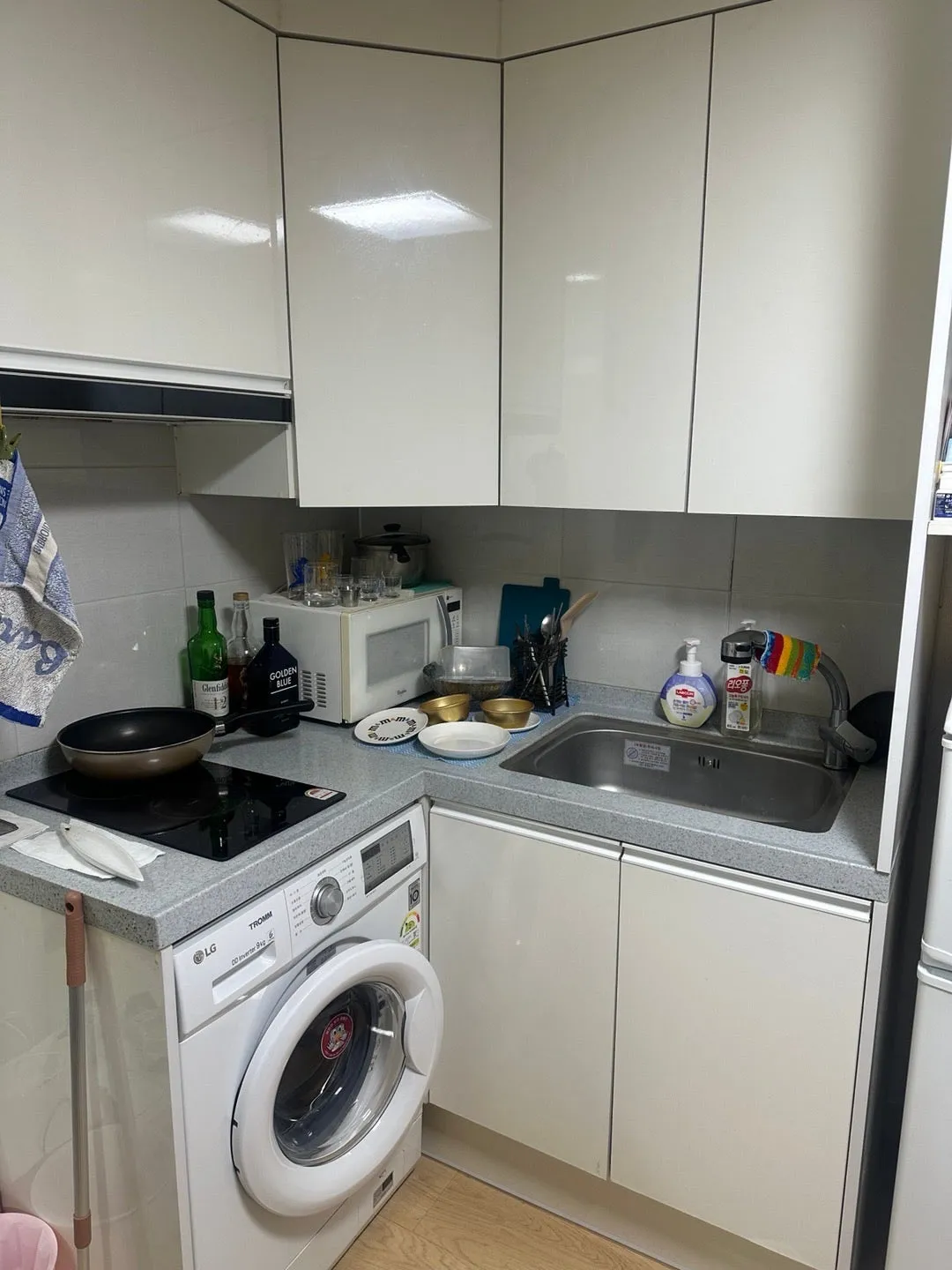 Room image 3