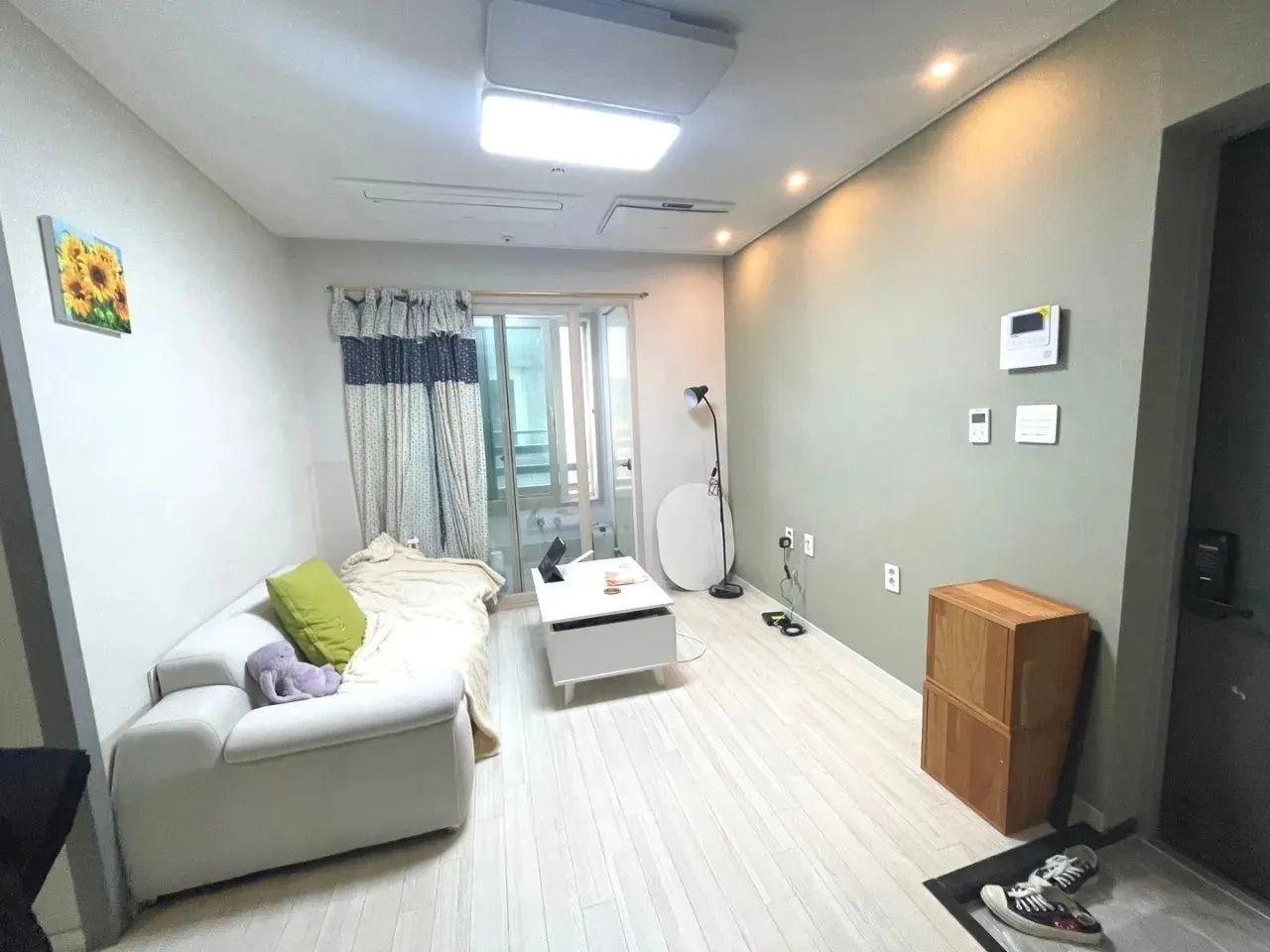 Room image 4